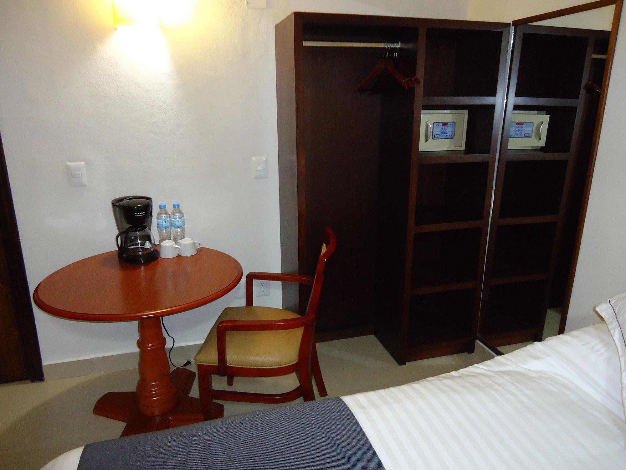 Hotel Porto Allegro 푸에르토 발라타 외부 사진