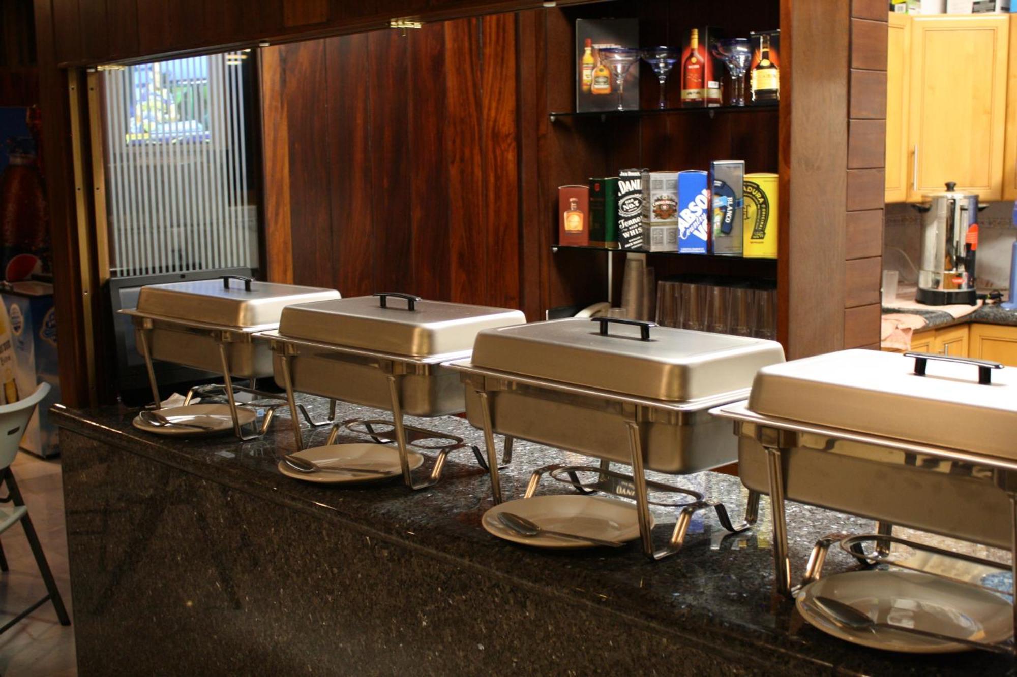 Hotel Porto Allegro 푸에르토 발라타 외부 사진